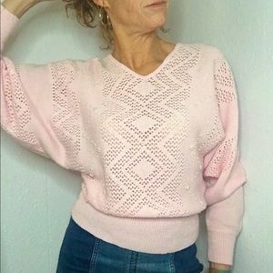👛VTG acrylic pink sweater with pearls